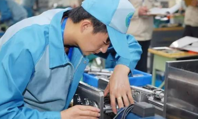 【兆恒機械】鉗工安全操作規程